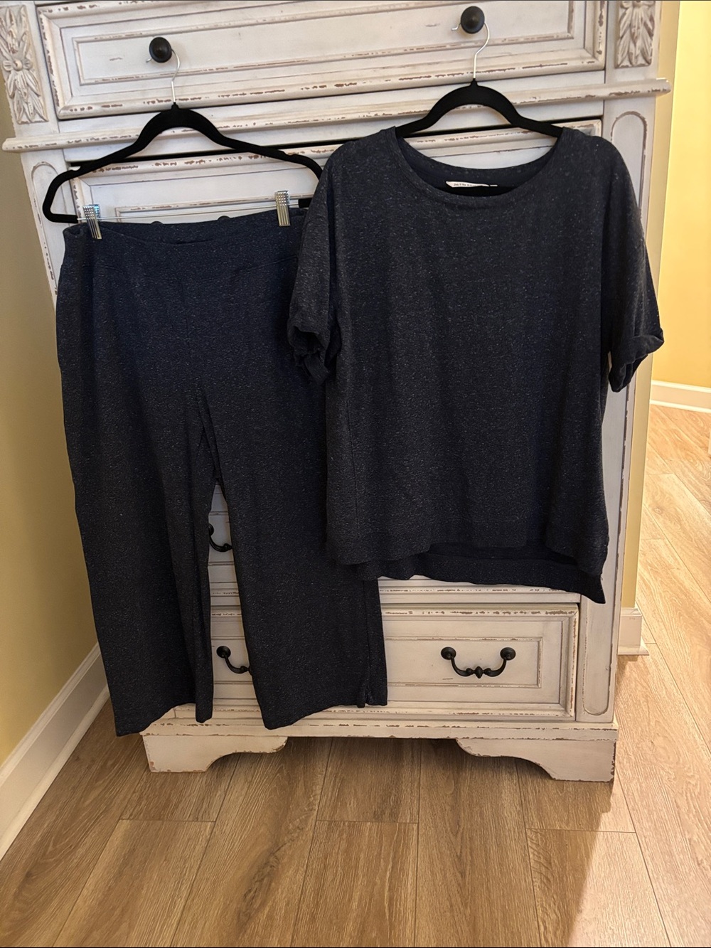 Soma Navy Metallic Speckle Capri Pant and Top Set